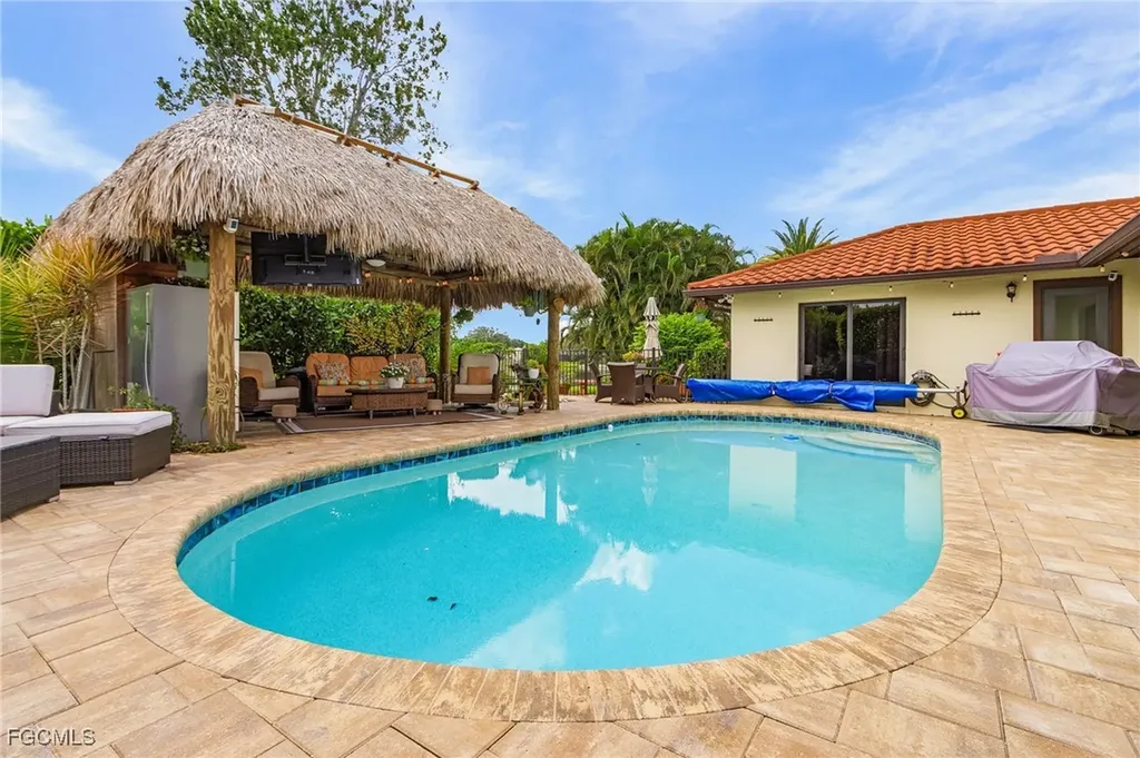 694 Astarias Circle Fort Myers FL 33919