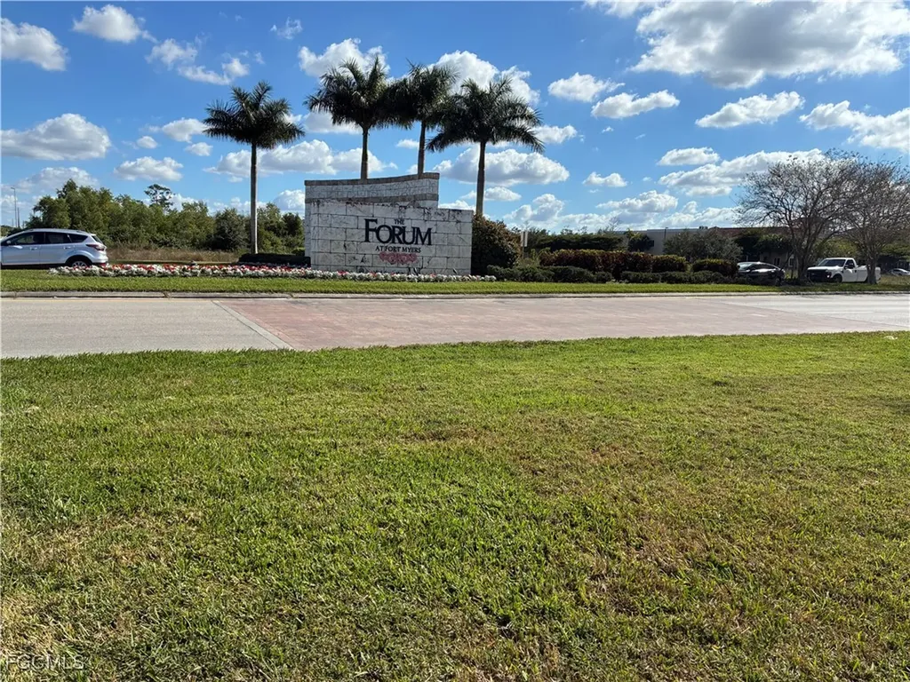 9918 Via San Marco Loop Fort Myers FL 33905