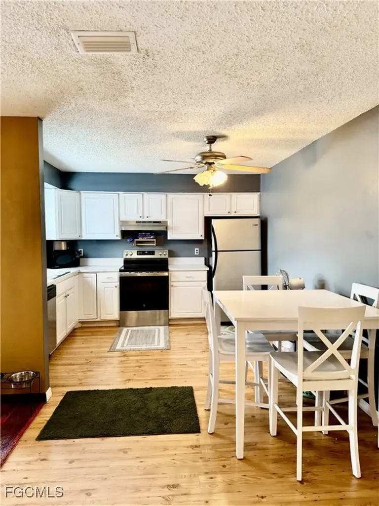 868 Bethany Court N Fort Myers FL 33919