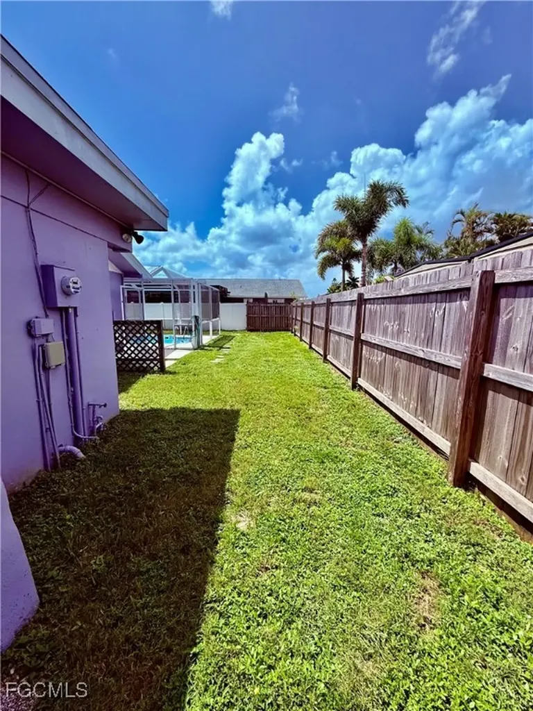868 Bethany Court N Fort Myers FL 33919