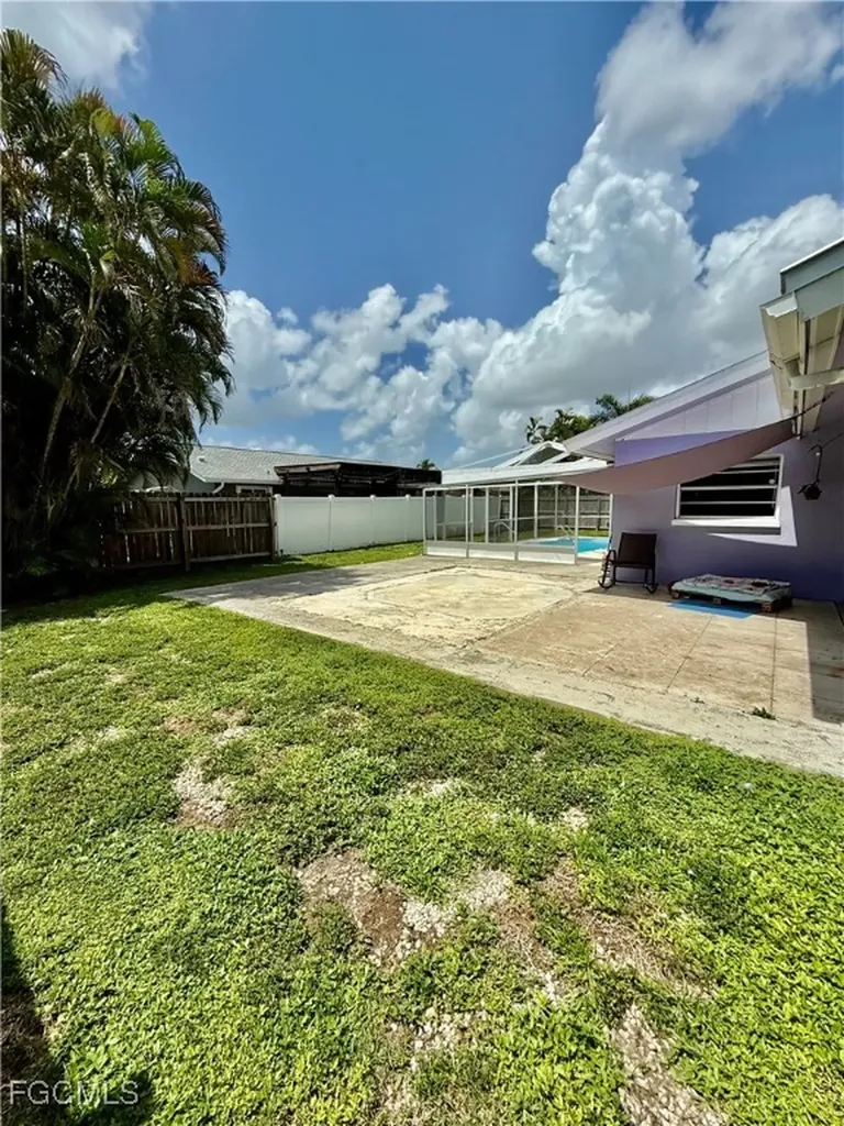 868 Bethany Court N Fort Myers FL 33919