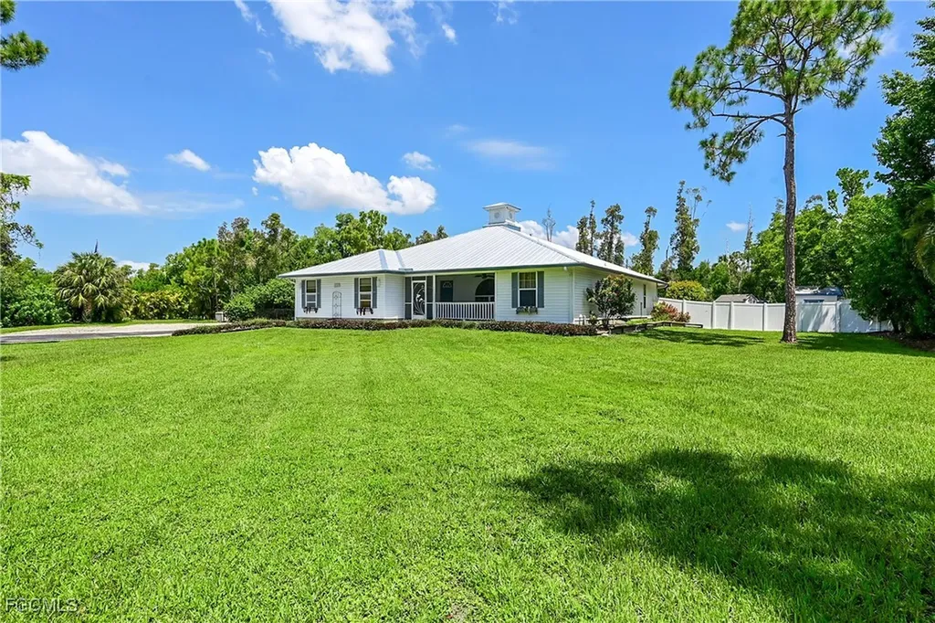 6163 Briarwood Terrace Fort Myers FL 33912