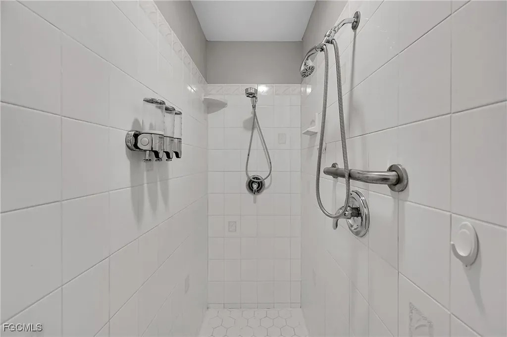 6163 Briarwood Terrace Fort Myers FL 33912