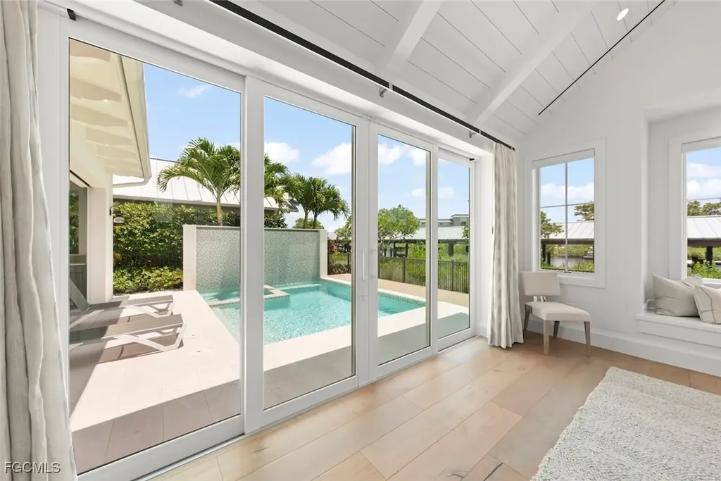 1432 2nd Avenue S Naples FL 34102