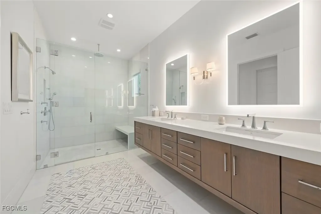 1432 2nd Avenue S Naples FL 34102