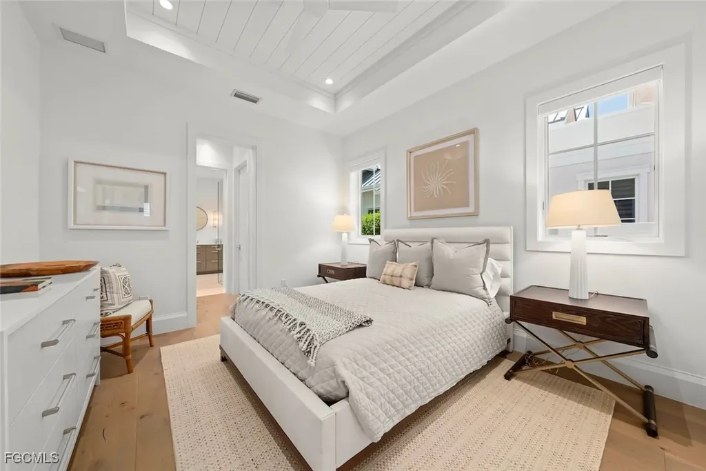 1432 2nd Avenue S Naples FL 34102