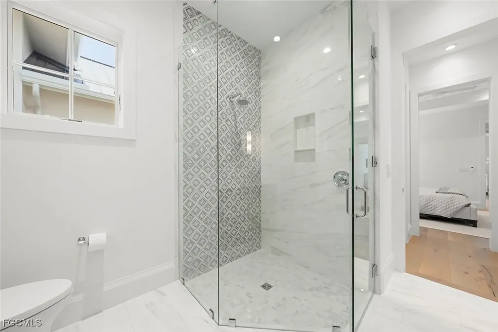1432 2nd Avenue S Naples FL 34102