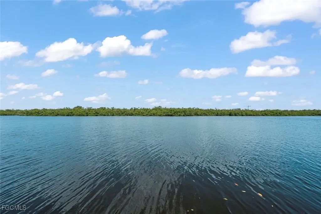 1432 2nd Avenue S Naples FL 34102