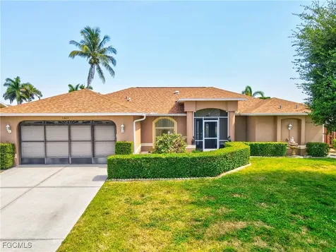 1403 SE 14th Street Cape Coral FL 33990