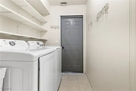 1403 SE 14th Street Cape Coral FL 33990