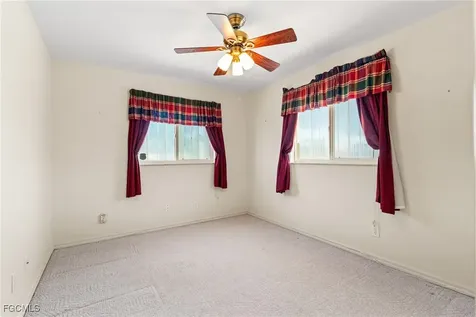 1403 SE 14th Street Cape Coral FL 33990