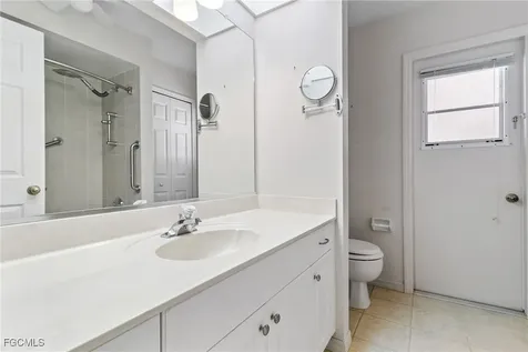 1403 SE 14th Street Cape Coral FL 33990