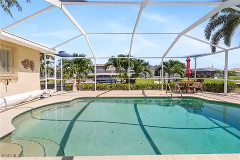 1403 SE 14th Street Cape Coral FL 33990