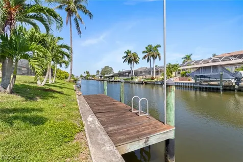 1403 SE 14th Street Cape Coral FL 33990