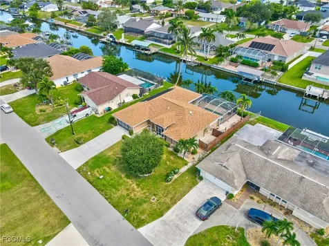 1403 SE 14th Street Cape Coral FL 33990