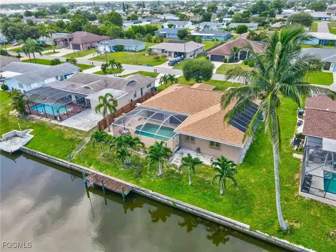 1403 SE 14th Street Cape Coral FL 33990
