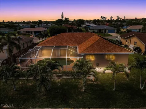 1403 SE 14th Street Cape Coral FL 33990