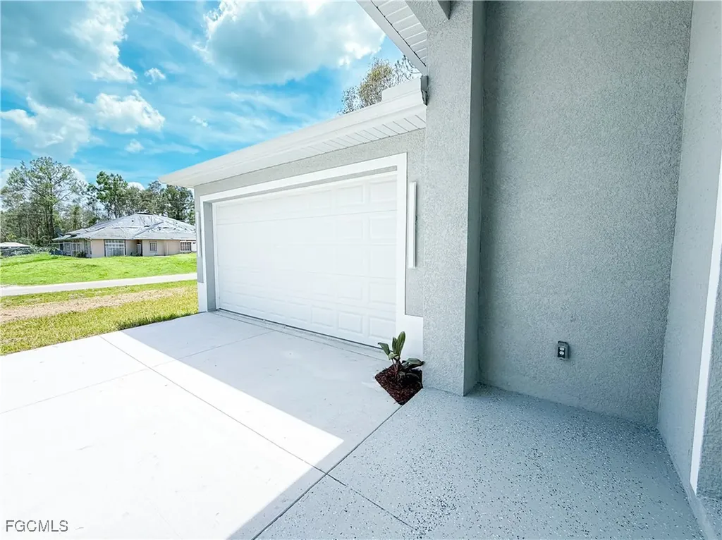 529 Knapp Street Lehigh Acres FL 33974