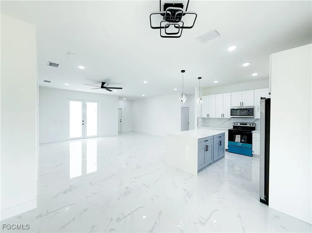 529 Knapp Street Lehigh Acres FL 33974