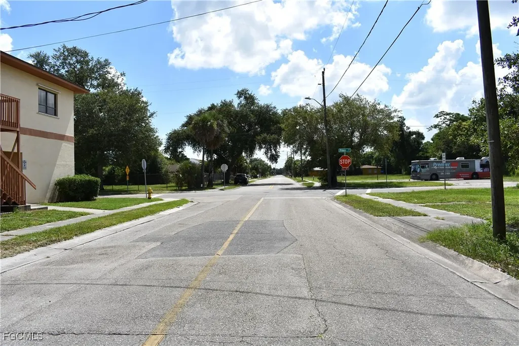 2849 Price Avenue Fort Myers FL 33916