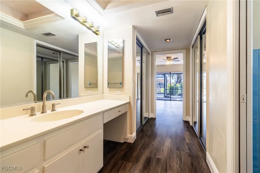 2523 SE 24th Place Cape Coral FL 33904