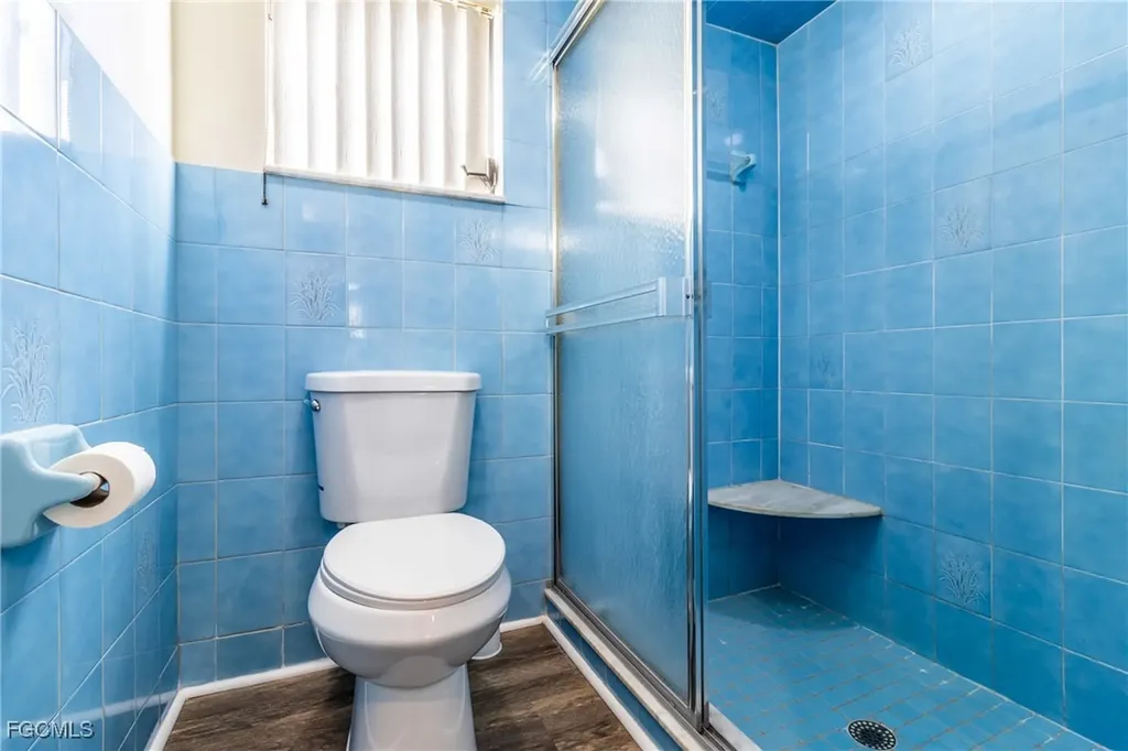 2523 SE 24th Place Cape Coral FL 33904