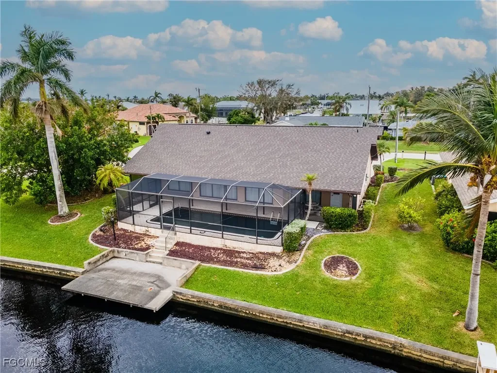 2523 SE 24th Place Cape Coral FL 33904