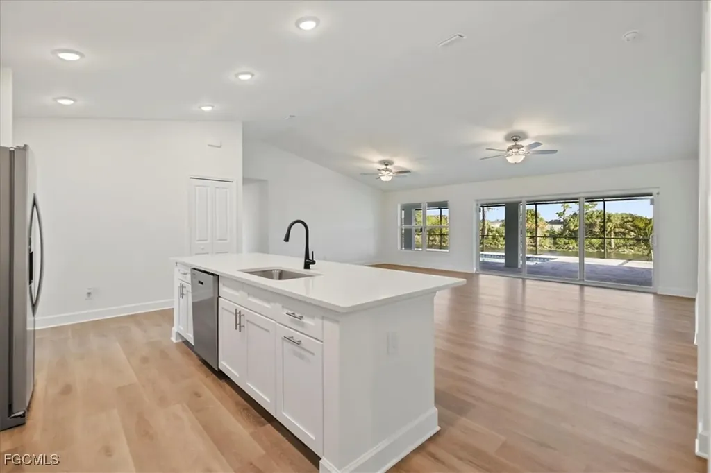 1258 NE 40th Street Cape Coral FL 33909