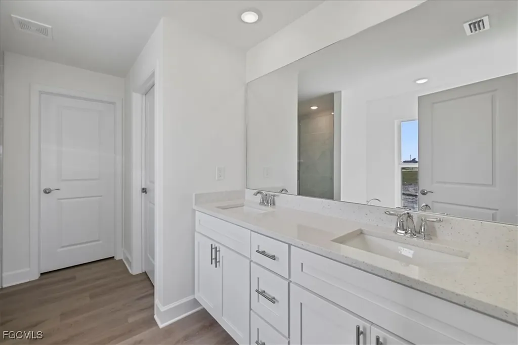 1258 NE 40th Street Cape Coral FL 33909