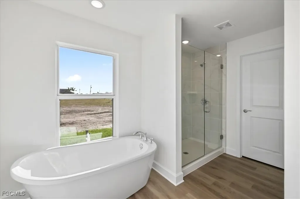 1258 NE 40th Street Cape Coral FL 33909