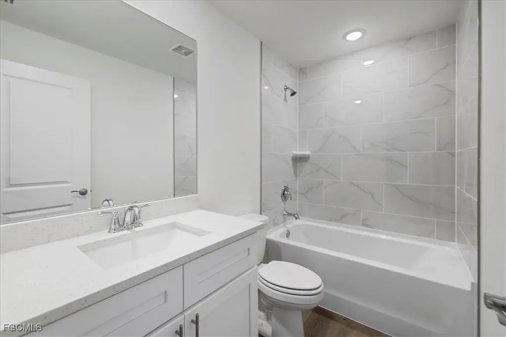 1258 NE 40th Street Cape Coral FL 33909