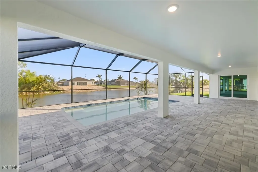 1258 NE 40th Street Cape Coral FL 33909