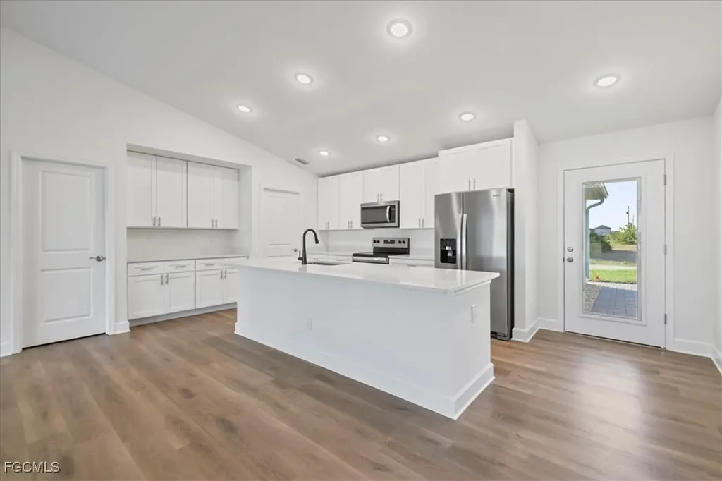 1258 NE 40th Street Cape Coral FL 33909