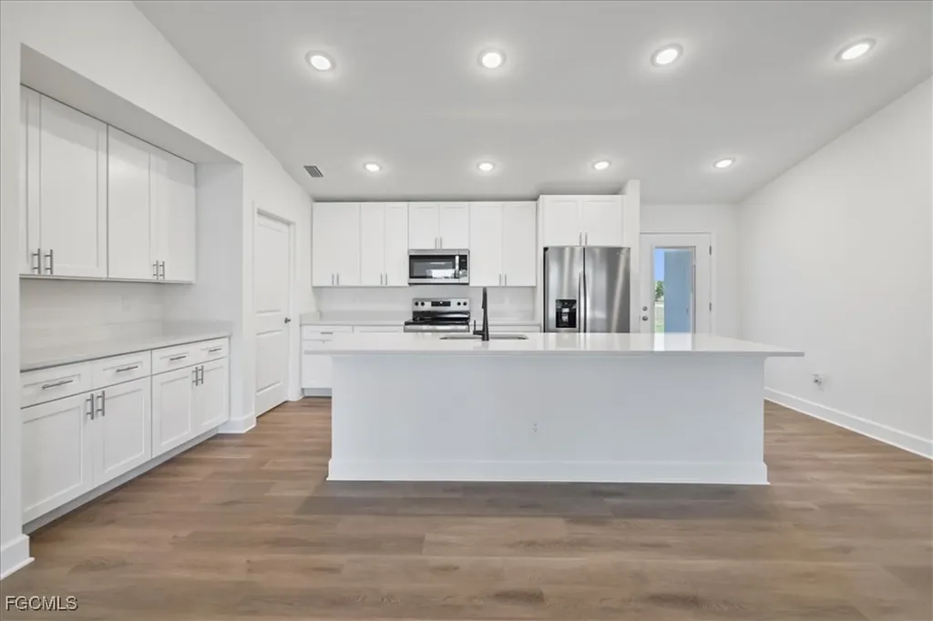 1258 NE 40th Street Cape Coral FL 33909