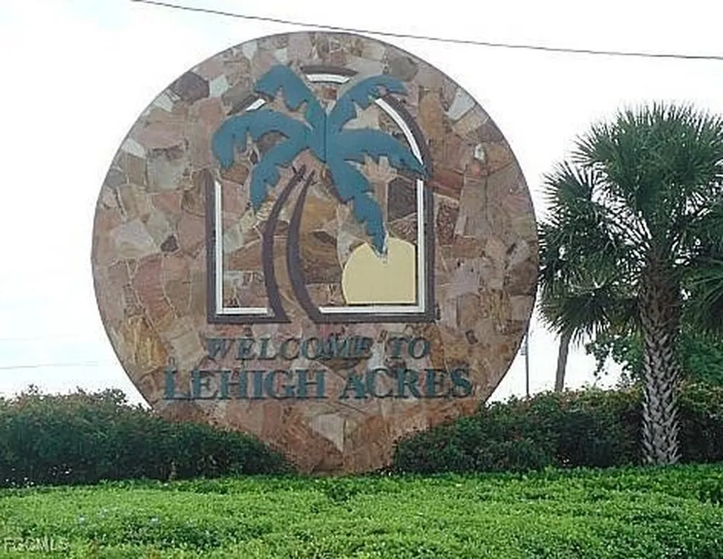 359 Austin Avenue Lehigh Acres FL 33974