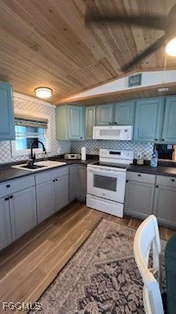 16917 Captains Drive Bokeelia FL 33922