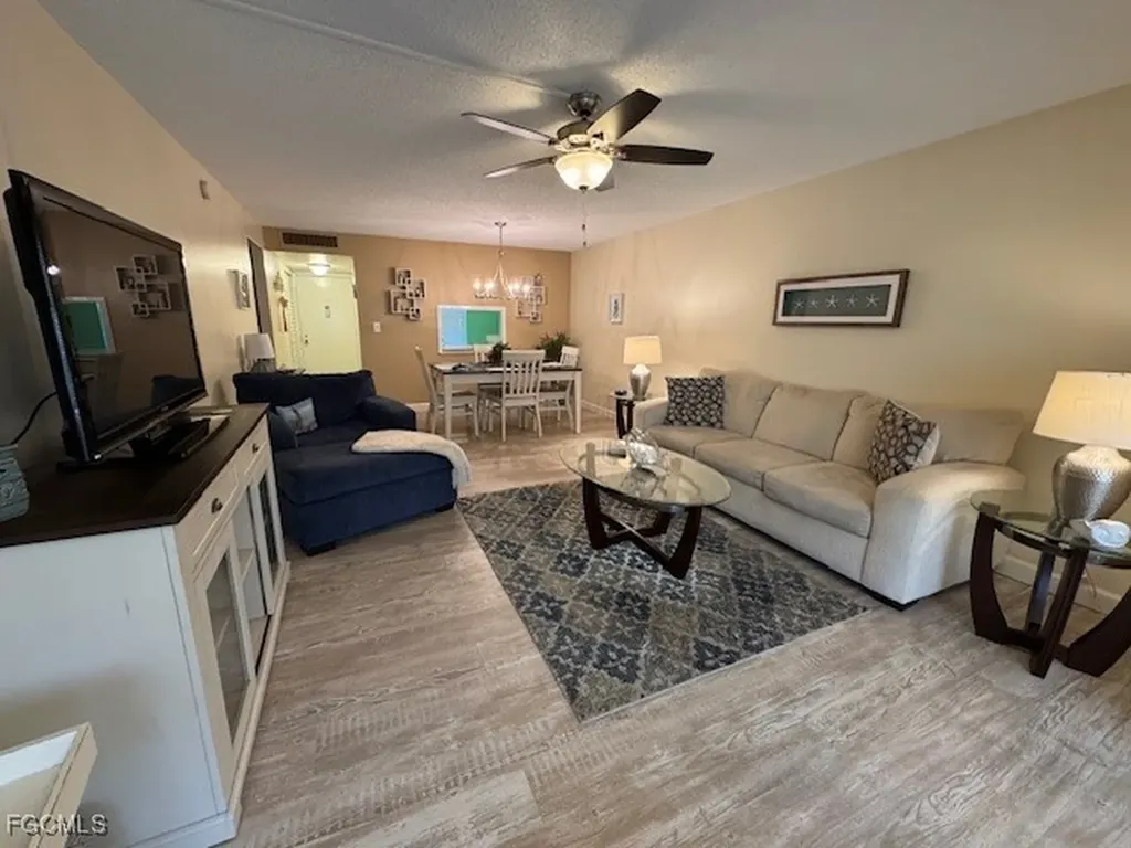 1828 Pine Valley Drive Fort Myers FL 33907