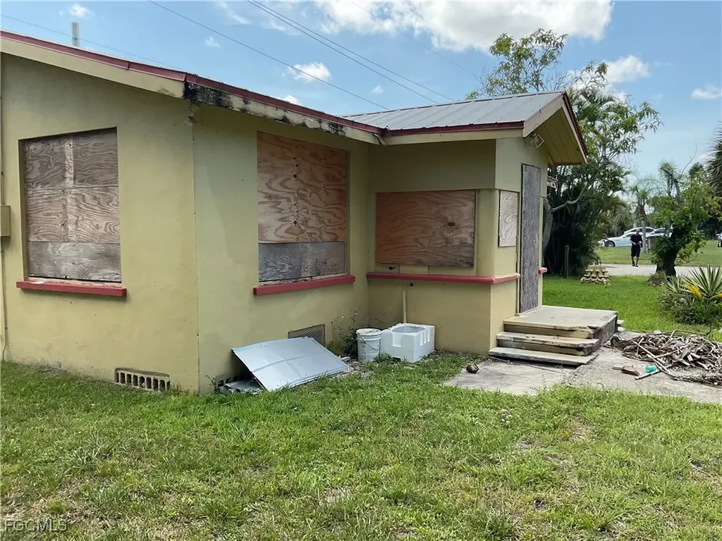 2152 Pauldo Street Fort Myers FL 33916