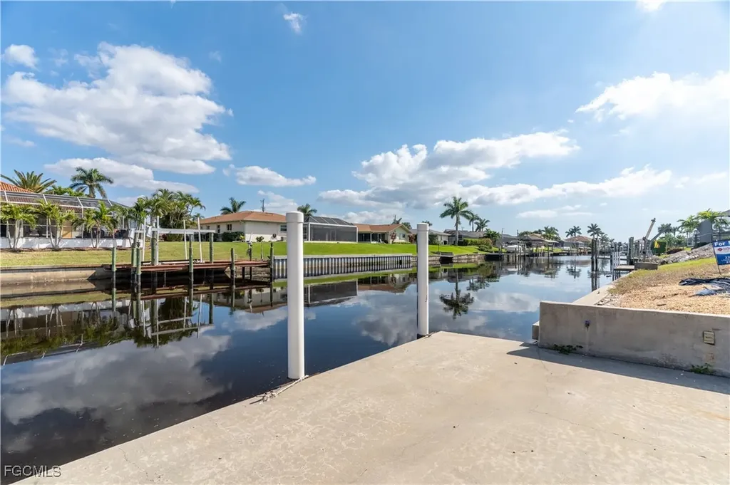 3405 SE 16th Place Cape Coral FL 33904