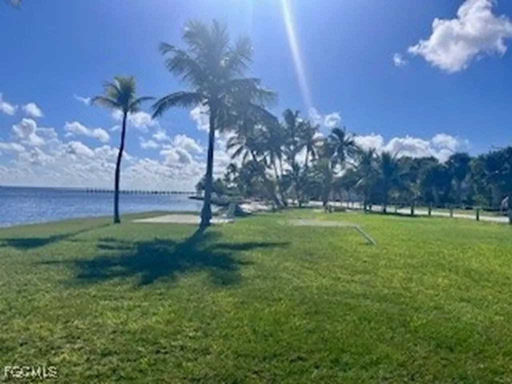 16988 Captains Drive Bokeelia FL 33922