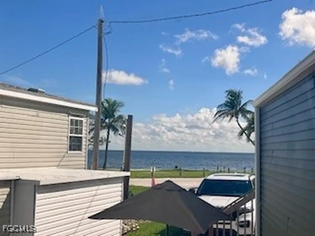 16988 Captains Drive Bokeelia FL 33922