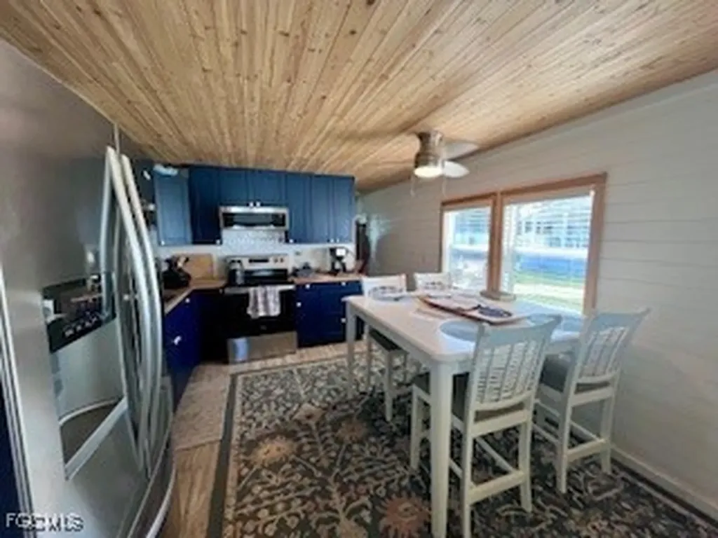 16988 Captains Drive Bokeelia FL 33922