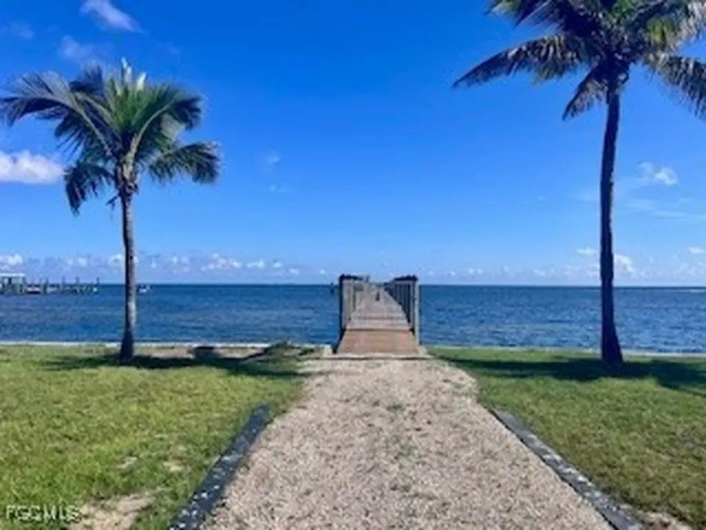 16988 Captains Drive Bokeelia FL 33922