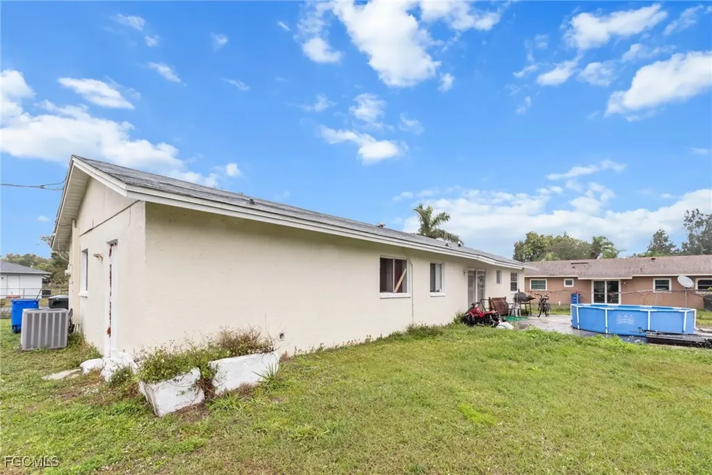 6135 Markland Avenue Fort Myers FL 33916