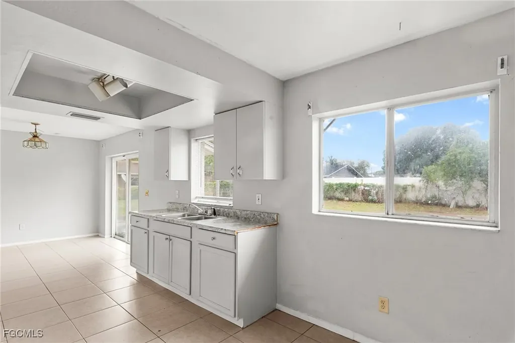 6135 Markland Avenue Fort Myers FL 33916