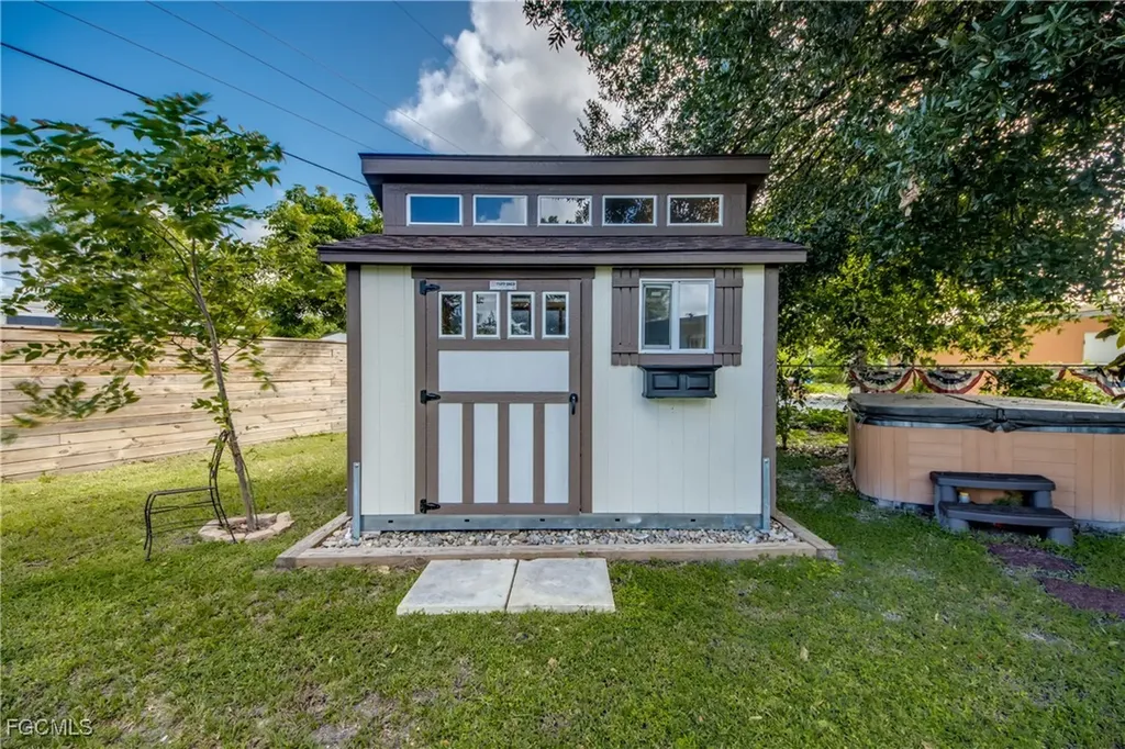 1615 Grace Avenue Fort Myers FL 33901