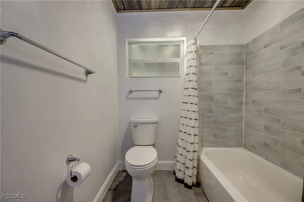 1615 Grace Avenue Fort Myers FL 33901