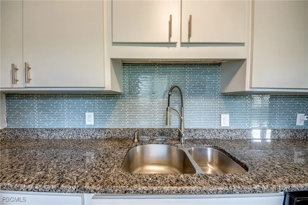 1615 Grace Avenue Fort Myers FL 33901