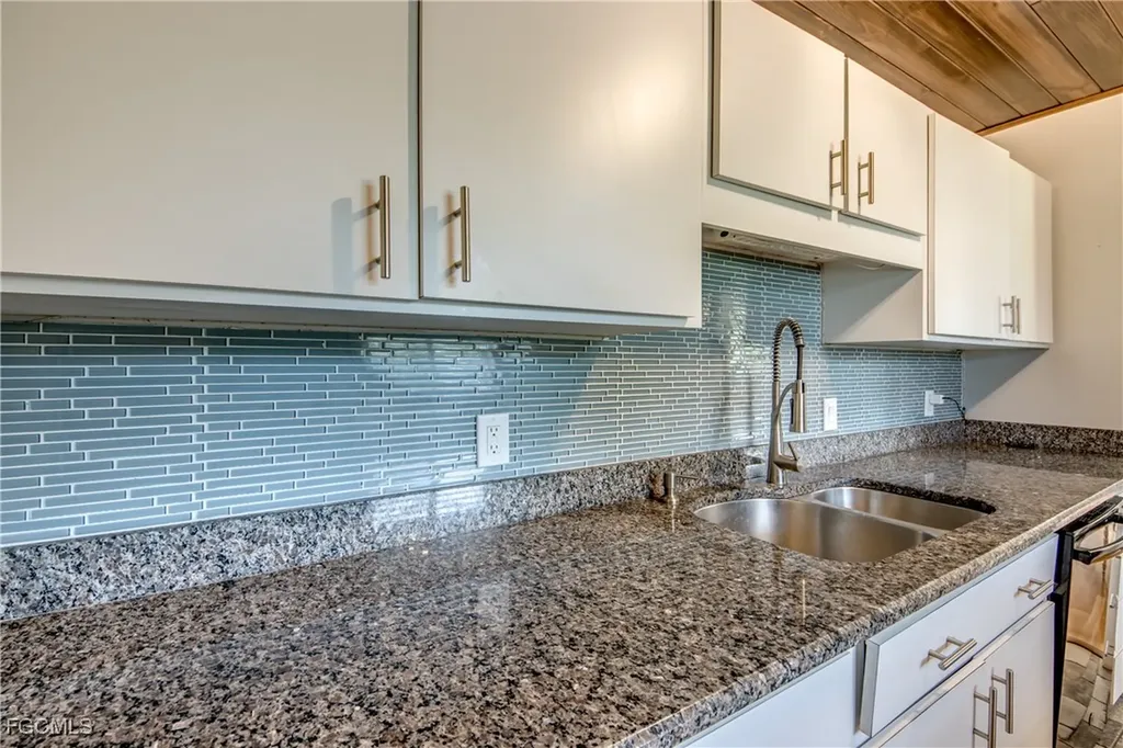 1615 Grace Avenue Fort Myers FL 33901