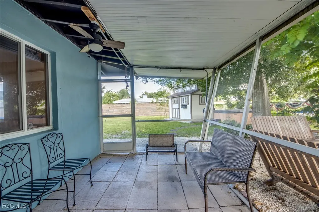 1615 Grace Avenue Fort Myers FL 33901